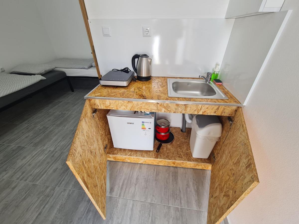 Budget Apartment Lelo Center1 Osijek Exterior foto